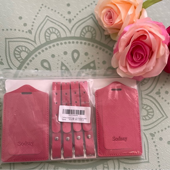 House of Disaster Passport Holder Travel Wallet Hummingbird Colourable Art Book - Picture 11 of 15